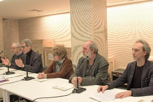L'assessore Fvg alla Cultura, Tiziana Gibelli, nel corso della presentazione alla stampa della mostra fotografica su Fellini